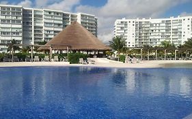 Punta Me Luxury Apartments Ocean View & Beach Front In Amara Cancun