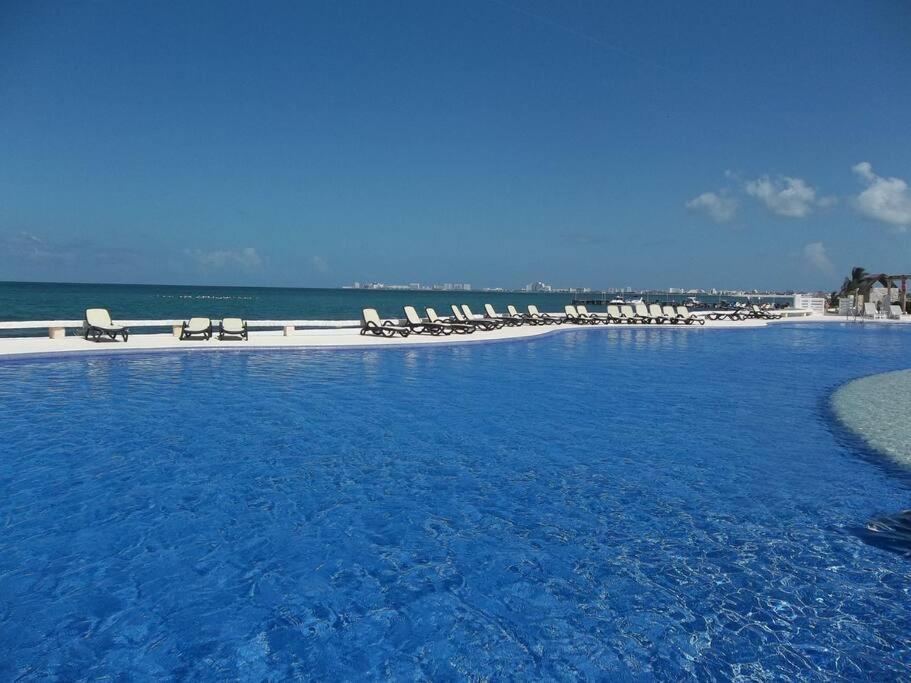 Punta Me Luxury Apartments Ocean View & Beach Front In Amara Cancún Exterior foto