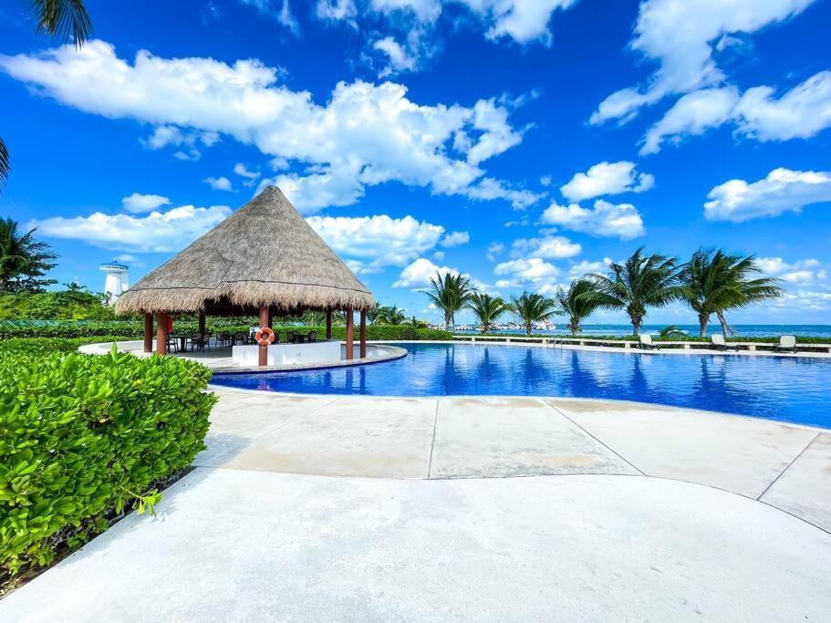 Punta Me Luxury Apartments Ocean View & Beach Front In Amara Cancún Exterior foto